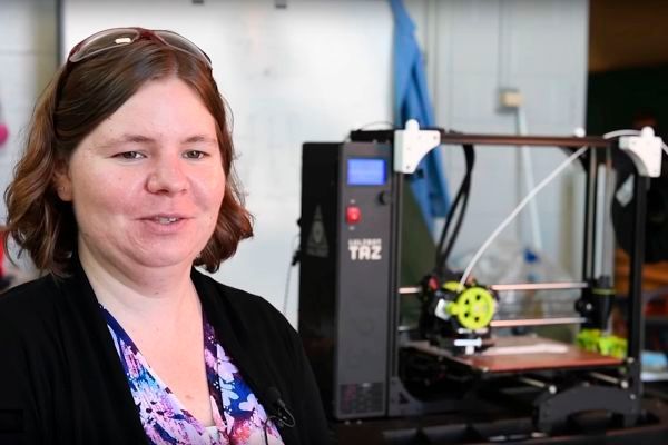 Jolie Frketic, Forscherin am ARL. (Bild: David McNally, army.mil)