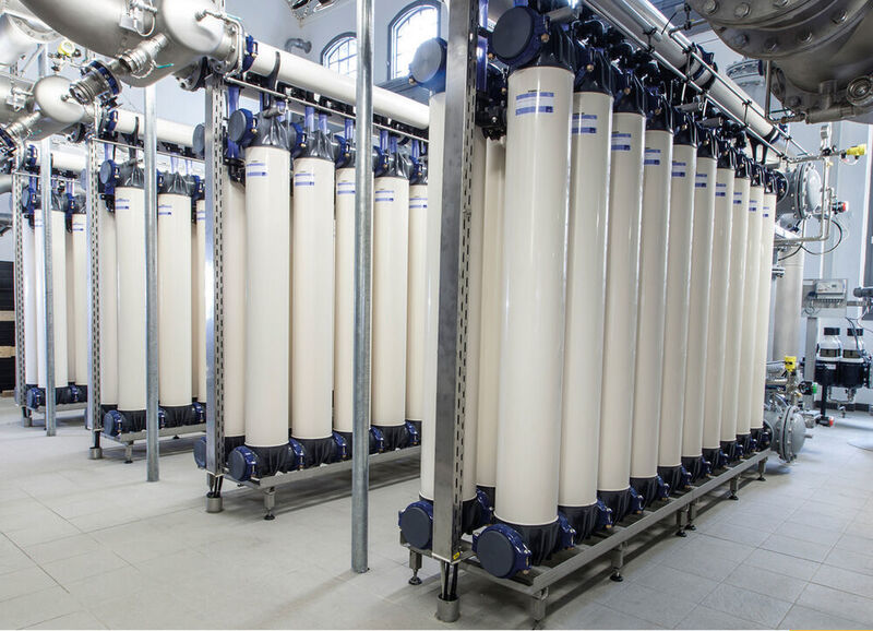 Trinkwasseraufbereitung aus Grundwasser mit Ultrafiltrationsmembranen im Wasserwerk Würzburg. (Inge)