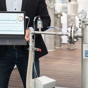 Ende 2018 wurde ein erster Prototyp eines smarten Filtercontrollers erfolgreich getestet und in ein Wolftechnik Filtersystem eingebaut (Demonstrator)