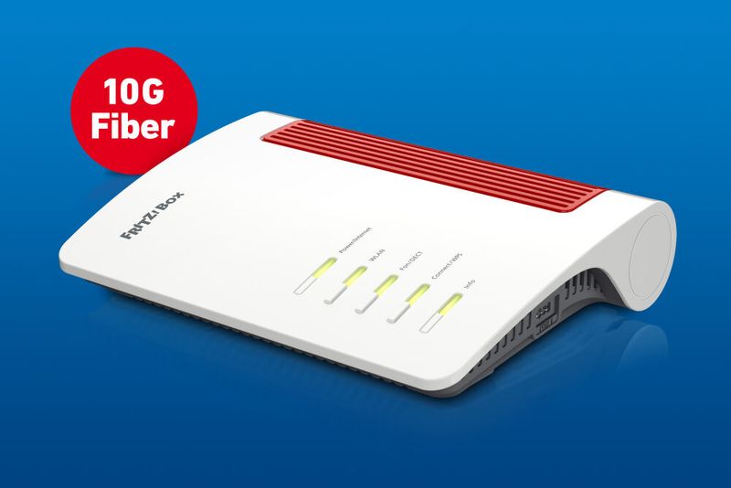 Die per 03-2024 nunmehr liegende Fritzbox 5690 XGS verspricht ein amputiertes Wi-Fi-7 mit einer Summenleistung von nur 6.960 MBit/s, weil sie das 6 GHz Band gar nicht bedient, und das 2,4 GHz-Band schon bei Wi-Fi-6 deckelt. (Bild: © AVM GmbH)