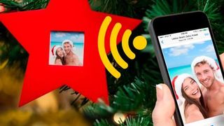 Weihnachten ganz individuell bietet Jolly - der smarte Weihnachtsstern. Hier kann man ähnlich wie bei einem digitalen Bilderrahmen eigene Bilder einspielen - auch direkt vom Smartphone oder Tablet. (Bild: Jolly)