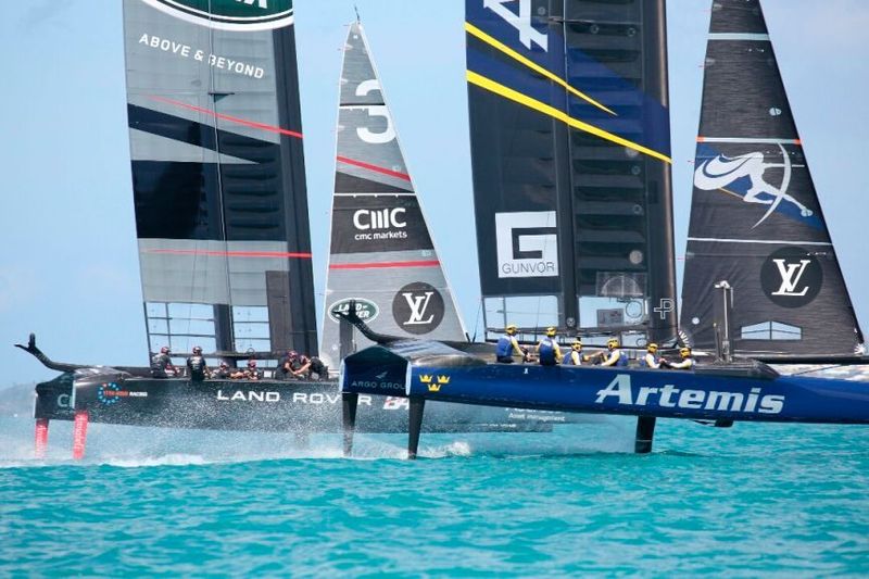  (Lload Images / Land Rover BAR)