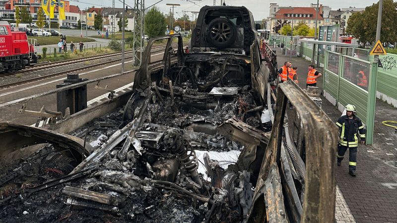 Über die Brandursache und die Schadenshöhe gibt es keine Informationen. (Bild: Feuerwehr der Stadt Butzbach)