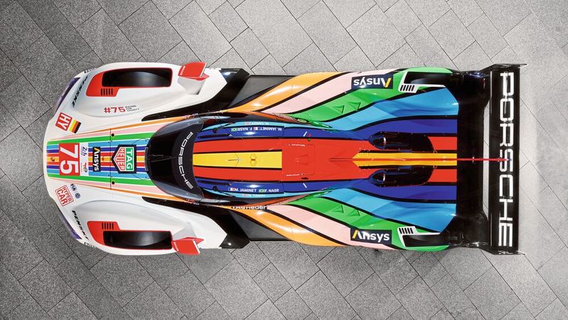 Anlässlich des einhundertsten 24-Stunden-Rennens in Le Mans tritt Porsche Penske Motorsport mit einer besonderen Speziallackierung an der Sarthe an. Aufgrund des farbenfrohen Designs wurde der Porsche 963 „Butterfly“ getauft.(Bild:  Porsche)