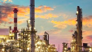 The proposed investment would result in Saudi Aramco supplying 500 KBPD of Arabian crude oil to the Jamnagar refinery on a long term basis. (Deposit Photos)