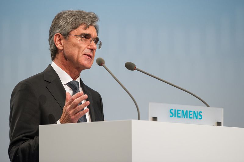Joe Kaeser, Vorstandsvorsitzender der Siemens AG: „Wir stellen Healthcare nun als eigenständiges Geschäft im Konzern neu auf, um eine ebenso erfolgreiche Zukunft in einem hochdynamischen Markt- und Innovationsumfeld anzulegen. Das ist nun die Aufgabe von Bernd Montag, Michael Reitermann und Michael Sen.“ (Bild: Siemens)