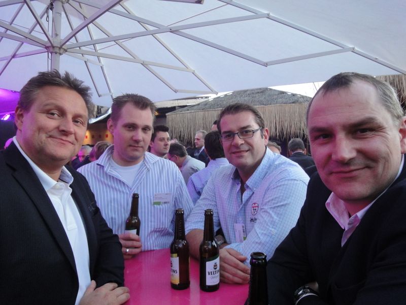 Gunnar Kalkbrenner, die Brüder Bührs und Thilo Lenthe, Telefonladen Gunnar Kalkbrenner (Archiv: Vogel Business Media)