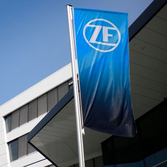 Dem Zulieferer wird eine fahrlässige Verletzung der Aufsichtspflicht zur Last gelegt.(Bild:  ZF Friedrichshafen AG)