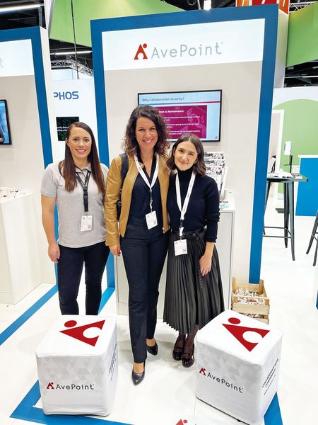 (v. l.) Carolin Schultze (Also) mit Juliane Pälmer und Emmanouela Kanakidou (Avepoint) (Bild: Vogel IT-Medien GmbH)