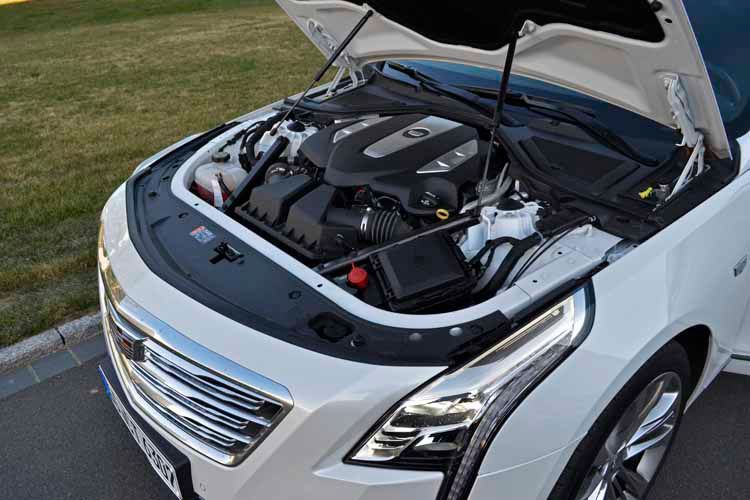 Herzstück ist ein 3,0-Liter-V6-Twinturbo mit 307 kW/417 PS und 555 Newtonmetern. (Bild: Schreiner/»kfz-betrieb«)