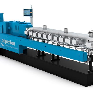 Der chinesische Spezialist für Technische Hochleistungskunststoffe, Dongguan Baier Plastic, kauft drei ZSK Mc18 Hochtemperatur-Doppelschneckenextruder von Coperion. (Bild: Coperion)