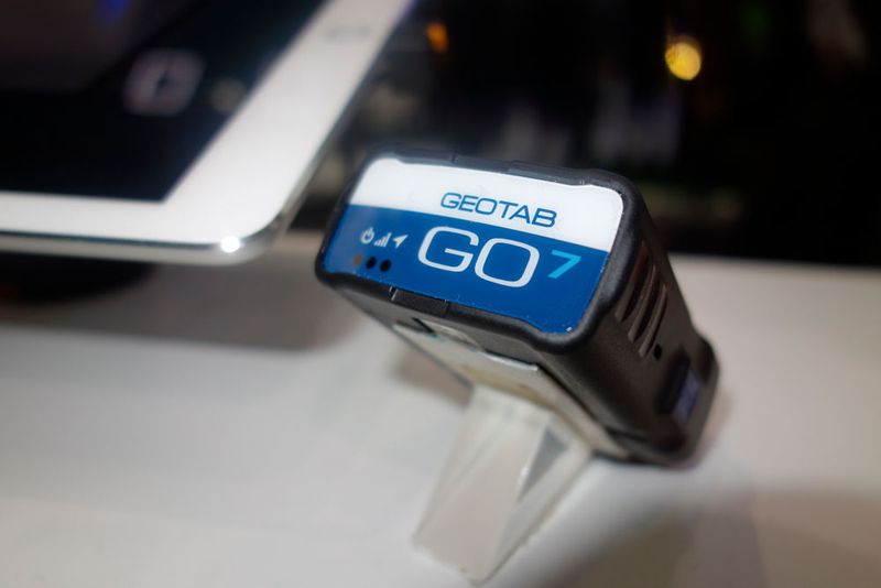 Eine Plug & Play Smart Mobility Lösung war am Stand von Telefonica zu sehen. Sixt nutzt diese Lösung zum Beispiel schon. (Bild: Markus Dalke)