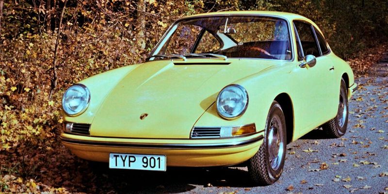 Im Urheberrechtsstreit um das Design des Porsche-911 (hier der erste Prototyp) ergeben sich neue Sachverhalte. Die Chance, dass die Tochter des ehemaligen Chefkonstrukteurs Komenda die geforderten Millionen bekommt, erhöht sich aber nur geringfügig. Hier mehr dazu.(Bild:  Porsche)