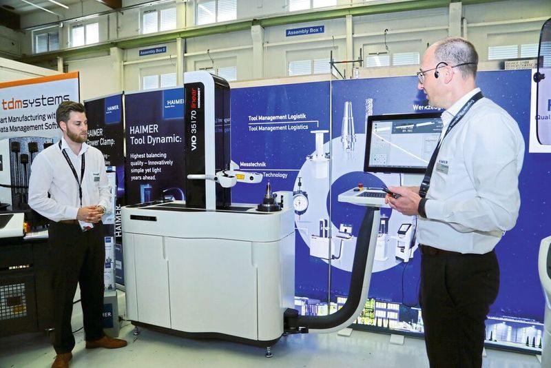 Für eine durchgängige Prozesskette: Systemanbieter Haimer stellt seine Lösungen vor. (Anne Richter, SMM)