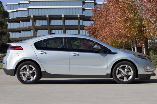 Die Leistung der Kompaktklasse liegt bei 110 kW/150 PS. Den Spurt von 0 auf 100 km/h legt der Newcomer in neun Sekunden zurück. (Archiv: Vogel Business Media)