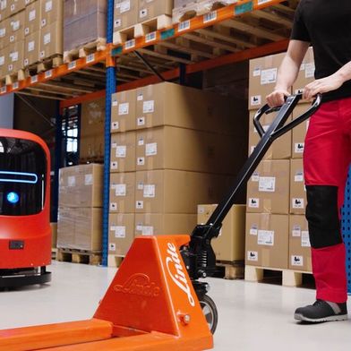 With the 3D ultrasound sensor Adar One, safety-certified 3D ultrasound sensor technology is available for robotics and automation applications for the first time. (Image:Sonair)
