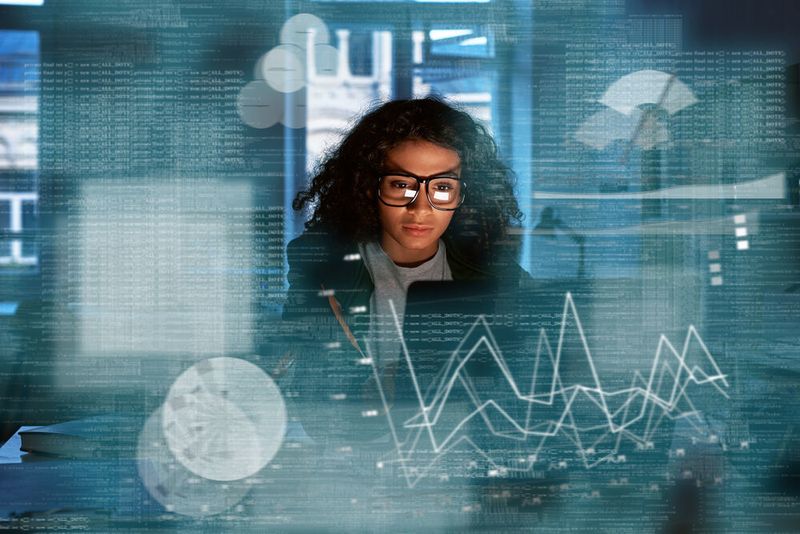 Erfahrene Analysten sind essenziell für den erfolgreichen Betrieb eines SOC. Doch die Experten sind gefragter denn je und schwer zu finden.  (© Friends Stock - stock.adobe.com)