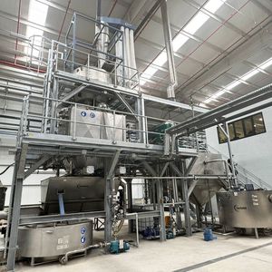 Als zentrale Prozessstufe innerhalb der PET-Waschanlage ermöglicht die Heißwaschstufe im Batch-Verfahren eine kontrollierte Temperaturführung sowie definierte Verweilzeiten zur effizienten Entfernung von Etiketten, Klebstoffen und organischen Rückständen.(Bild:  Herbold Meckesheim, Germany)