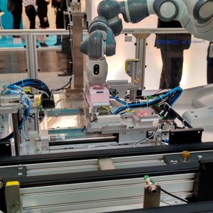 COSMOPlat auf dem Stand von Haier auf der Hannover Messe (Halle 6, Stand F309)(Bild:  Haier)