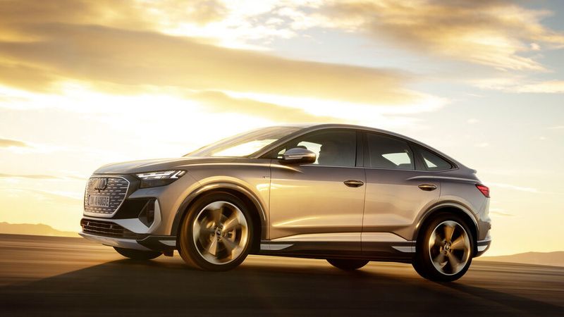Zum Start gibt es zwei Batterievarianten mit 52 und 77 kWh. Die maximale Reichweite beim Topmodell beziffert Audi mit 520 Kilometern. (Audi)
