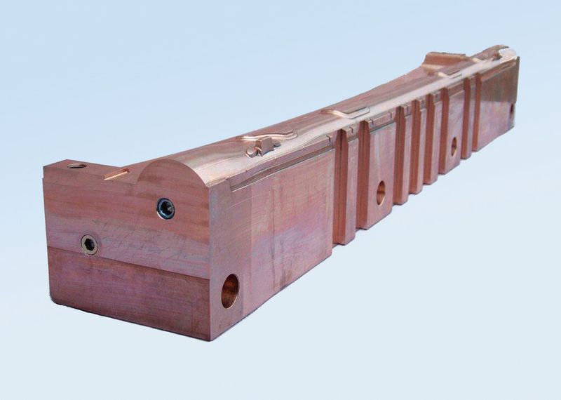 Formkern aus Albromet W200 – wärmebehandelte Kupferlegierung mit hohen Werten für Festigkeit und Leitfähigkeit – wird im Kunststoff-Formenbau angewendet und ist berylliumfrei. (Bild: Albromet)