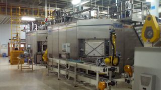 Die Rundtaktanlage der RT-Serie ist die Antwort des Herstellers Zippel auf die immer kürzeren Prozesszeiten in der Teilereinigung. (Archiv: Vogel Business Media)