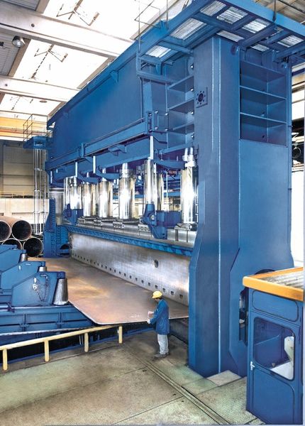 Schuler kann auf eine lange Erfahrung im Bau von hydraulischen Pressen und Großanlagen zurückblicken. (Bild: Schuler)