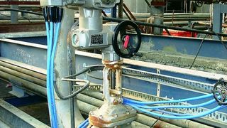 Mit elektrischen Stellantrieben werden Industriearmaturen aller Art automatisiert. Bilder: Auma (Archiv: Vogel Business Media)