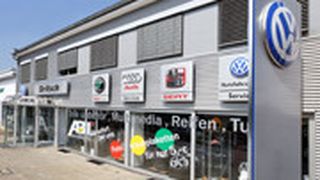 100 Jahre Britsch: Das VW-Autohaus Britsch in Berlin feierte am 1. Juni seinen 100sten Geburtstag. (Foto: Britsch)