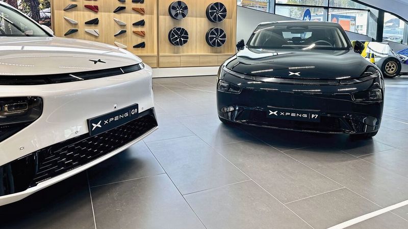 Auto Grill hat in Ebersberg den ersten deutschen Xpeng-Showroom eröffnet.(Bild:  Auto Grill)