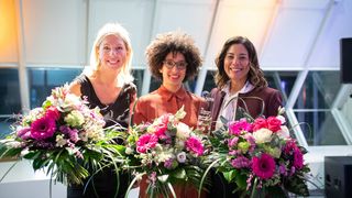 Zur Engineer Powerwoman 2019 wurde Kenza Ait Si Abbou Lyadini, Senior Manager Robotics & Artificial Intelligence (Al) bei der Deutschen Telekom IT GmbH, gekürt. Nominiert waren auch Elena Fersman, Research Director Al bei Ericsson, und Maria Belleth, Business Process Lead - Data Acquisition and Automation bei Baker Hughes. (Hannover Messe)