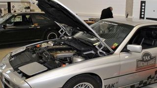 Schwerpunktmäßig um Autos der Achtziger und Neunziger geht es im TAK-Seminar  „Servicespezialist Oldtimer und Youngtimer“. (Dominsky/»kfz-betrieb«)