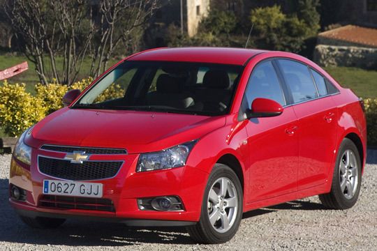 Serienmäßig kommt der Cruze mit Fünfgang-Schaltung. Die neu entwickelte Sechsstufen-Automatik kostet 1.400 Euro extra. (Archiv: Vogel Business Media)