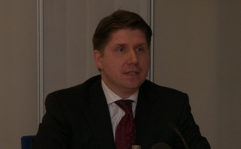 „Geschwindigkeit, Miniaturisierung, Automatisierung und Integration – diese Schlagworte charakterisieren die derzeitigen Trends in der Labor- und Analysentechnik.“ Sven Behrens, Geschäftsführer des Branchenverbandes für Analysen-, Bio- und Labortechnik Spectaris e.V.  (Bild: LaborPraxis)