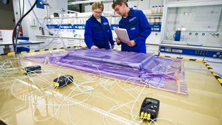 Ein Arbeitsschwerpunkt des BASF-Labors für Epoxidharzsysteme ist die Verkürzung der Zykluszeit beim RTM-Verfahren.  (Bild: BASF)