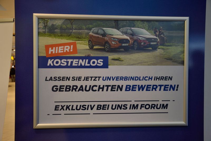 Auch ihren Gebrauchtwagen können die Kaufinteressenten im Store kostenlos bewerten lassen. (Bild: Mauritz/»kfz-betrieb«)