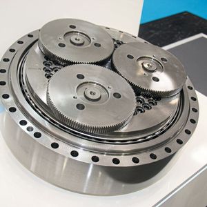 Das RV-2800N leistet ein Nenndrehmoment von 28.000 Nm sowie Beschleunigungs- und Bremsmomente von 70.000 Nm.