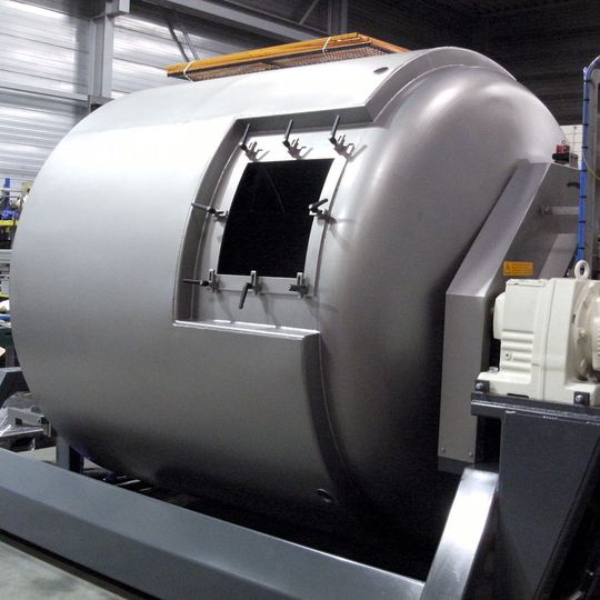 Ein wesentlicher Einsatzbereich der Mischer von Lindor ist das homogene Mischen von Granulat, um durch die Extrusion entstandene Qualitätsunterschiede auszugleichen.(Bild:  Lindor)