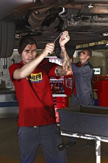 Das passende Shirt darf für den modebewussten Kfz-Handwerker natürlich nicht fehlen. (Foto: Blakläder)