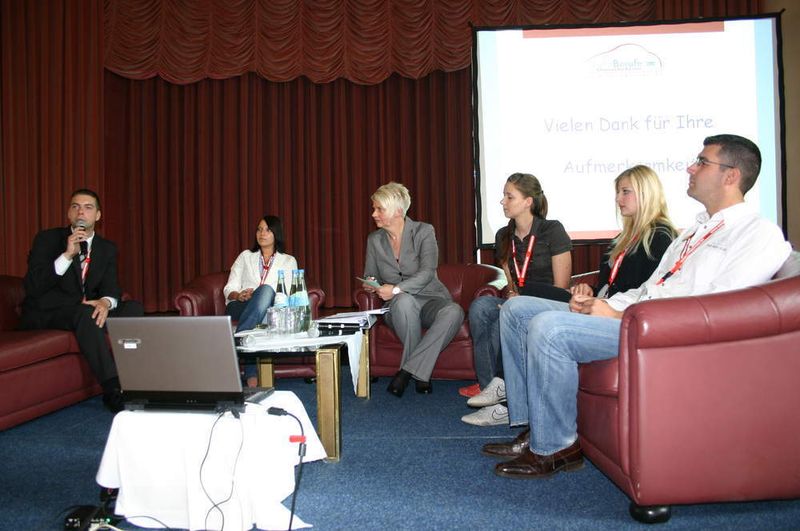 In einem weiteren Workshop standen Azubis Rede und Antwort. (Archiv: Vogel Business Media)