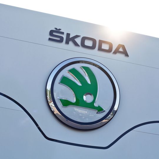 Die Skoda-Händler bekommen dieser Tage die neuen Verträge zugeschickt und müssen entscheiden, ob sie mit Skoda über das Jahr 2020 hinaus weiterarbeiten wollen.(Bild:  Hülpert Gruppe)