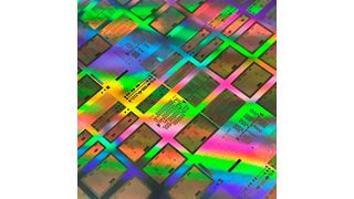 Ein Testchip mit supraleitenden Qubits in einem 300 mm integrierten Prozessprototyp. (Bild: imed)