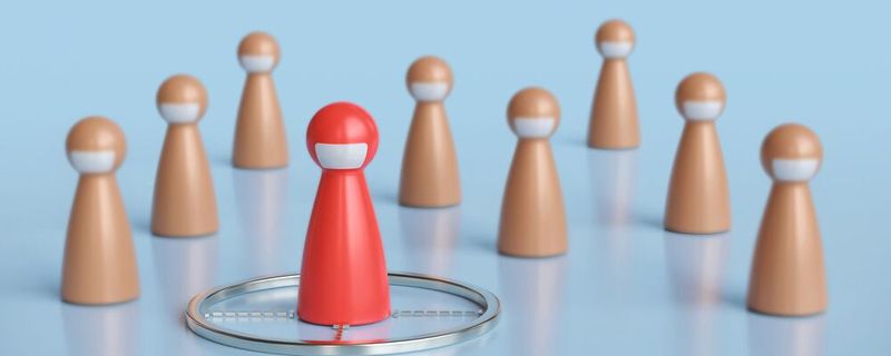 Bei der Ausbreitung von Infektionen kommt es gerade am Anfang auf einige wenige Individuen an. Dies soll ein neues Modell zur Vorhersage von Krankheitsverbreitung besser simulieren als die so genannte Reproduktionszahl R, die vielen noch aus der Corona-Pandemie bekannt ist.(Bild:  tuiafalken - stock.adobe.com)