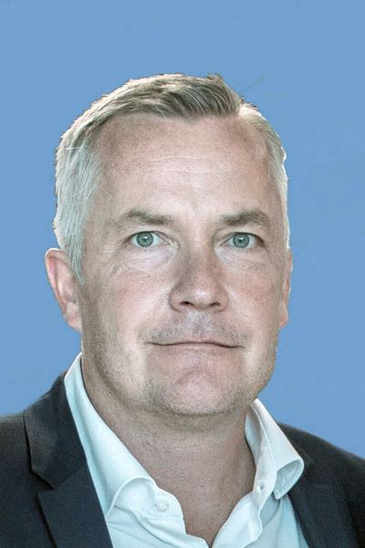 André Kleb leitet seit 2021 das Fahrzeugprojektmanagement sowie die Planung und Produktionstechnik der Marke Volkswagen Pkw. Zum 1. Januar 2026 übernimmt er für die Region iberische Halbinsel die Leitung der Produktion und Logistik als „Chief Production Officer“. (Bild: Volkswagen AG)