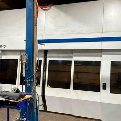 Unter den bisherigen Auktionen befanden sich bereits mehrere Unternehmen aus der Metall- und Blechverarbeitung, darunter die Progin SA aus Bulle und die Marton AG aus Flawil. Mit der Versteigerung des Inventars der Sibatec AG folgt nun eine weitere Auktion aus diesem Umfeld. (Bild: Dome Auctions)