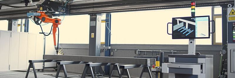 Mit der neuen Roboteranlage werden unterschiedliche Bauteile für den Stahl- und Metallbau geschweißt.(Bild:  Cloos)