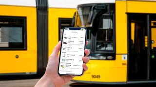 Mobilitätsplattfomen, wie bei der BVG, sind die Basis für die Rolle des ÖPNV als Orchestrator neuer Mobilitätskonzepte, die zukünftig auch autonome Beförderungsmittel enthalten dürften. Das Vertrauen der Nutzer genießt der Nahverkehr zumindest.  (Bild: Uber)