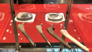 Mehr Aussteller, mehr Fläche und ein größeres Besucherinteresse: Die Medical Area hat sich auf der Metav 2018 in Düsseldorf fest etabliert.  (Messe Düsseldorf / ctillmann)