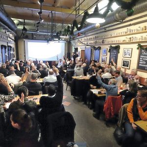 Abstimmung in Essen: Die Mitglieder der beiden Innungen Essen und Mühlheim/Oberhausen votieren für die Fusion.(Bild:  Holger Zietz - VCG)