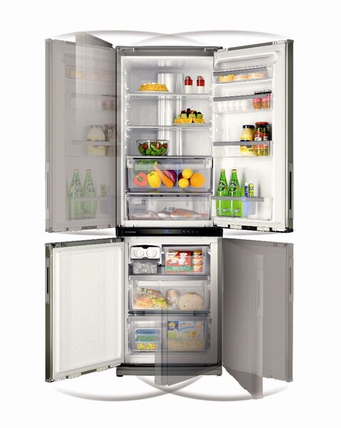 Flexibel: Dual Swing nennt sich eine Technologie bei den Kühlschränken SJ-WS360T und SJ-WS320T von Sharp, die damit ohne vorherige Montagearbeiten sowohl nach links, als auch nach rechts zu öffnen sind. (Archiv: Vogel Business Media)